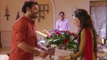 jiocinema - Kumar comes to wish Nandini!