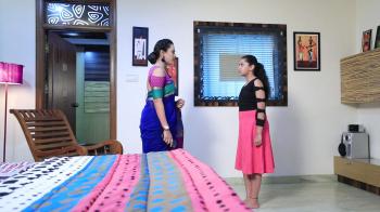 jiocinema - Chandrika warns Aayushi!