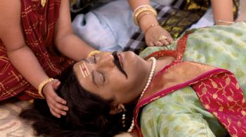 jiocinema - Behula's father falls unconscious