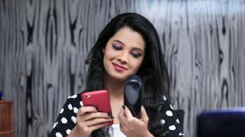 jiocinema - Deepika spies on Raman