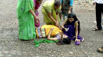 jiocinema - Ankita has an unfortunate accident