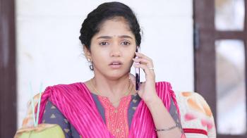 jiocinema - Geetha receives a shocking call