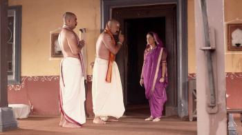 jiocinema - Mambaji Swami instigates Avali