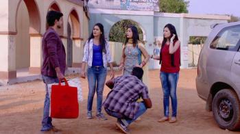 jiocinema - Vikram rescues Anjali!