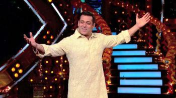 jiocinema - Sneak Peek Day 13: Salman gives a Diwali blast!