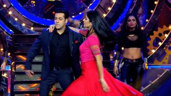 jiocinema - Salman and Katrina's performance