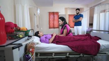 jiocinema - Aayushi prepares for the surgery