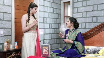 jiocinema - Ankitha takes advantage of Maithili