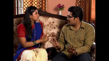 jiocinema - Rajshekhar asks Shubra to go away