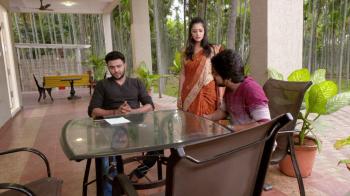 jiocinema - Kanchana's erratic behaviour baffles Deepak