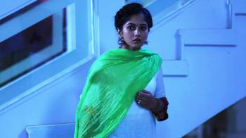 jiocinema - Geetha sneaks into Vijay's house