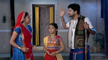 jiocinema - Suri reveals to Dundabha about Tuli's disappearance