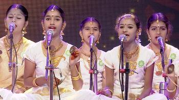 jiocinema - The kids render Bhajans with poise