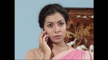 jiocinema - Sharmila informs Madhavi about Gowri's lie