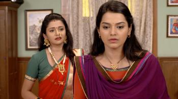 jiocinema - Devika wishes to see Raghav's first wife