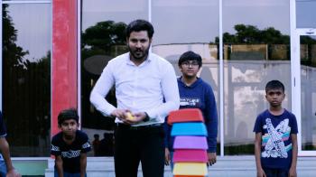 jiocinema - Shubh plays game with students