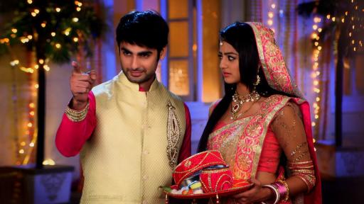 Watch Swaragini Season 1 Full Episode 180 05 Nov 2015 Online For Free On Jiocinema Com It is easy to use, just like any media player, but it can play the maximum types of media files with as a consequence, now you can't play ac3, dts, mlp, truehd, etc. swaragini 05 nov 2015