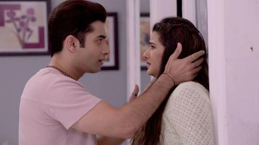 Watch Kasam Tere Pyaar Ki Season 1 Full Episode 597 21 Jun 2018 Online For Free On Jiocinema Com Tere mere pyar ki umar kratika sengar kasam tere pyar ki set. kasam tere pyaar ki 21 jun 2018